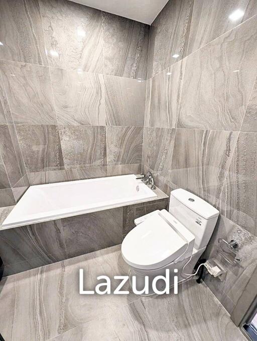 Studio 1 Bathroom 36 SQ.M at Q Prasarnmit