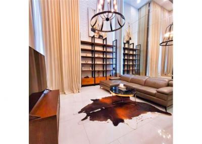 For Rent: Duplex at The Emporio Place - Prime Location on Sukhumvit 24 - 920071001-12637