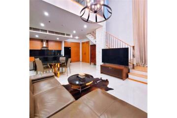 For Rent: Duplex at The Emporio Place - Prime Location on Sukhumvit 24 - 920071001-12637