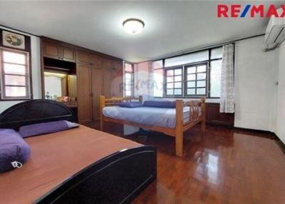 180 Sqm., 4 Beds Townhouse listed for ฿ 14,900,000.