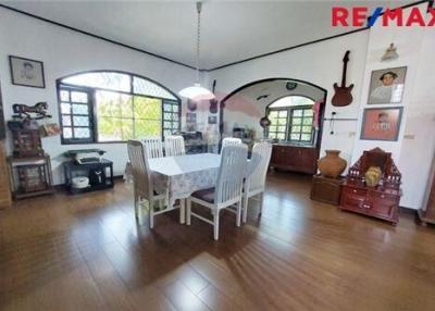 180 Sqm., 4 Beds House listed for ฿ 14,900,000.