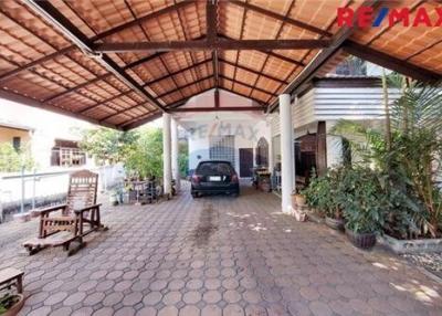 180 Sqm., 4 Beds House listed for ฿ 14,900,000.