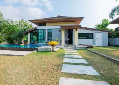 3 Bed House For Rent In East Pattaya - The Village Horseshoe Point