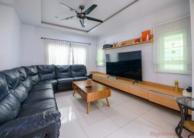 5 Bed House For Sale In South Pattaya - Suksabai Villa