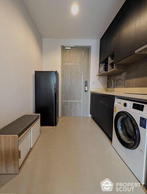 1-BR Condo at Q Prasarnmit near MRT Phetchaburi