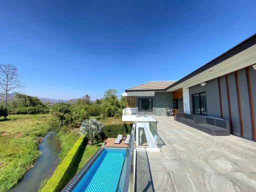 Stunning Pool Villa with spectacular mountain views