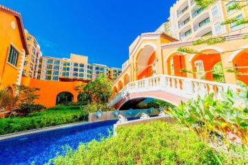 Condo with 1 bedroom and beautiful pool view