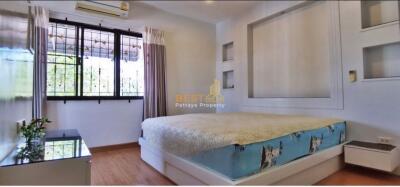 2 Bedrooms Townhouse in Patta Town East Pattaya H011708