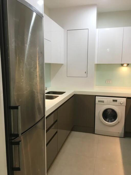 Q Langsuan 2 bedroom condo for rent