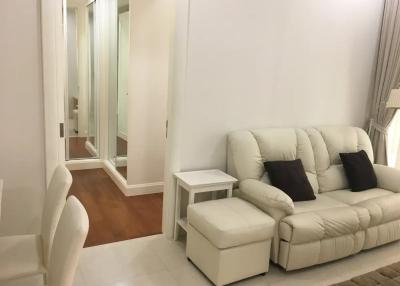 Q Langsuan 2 bedroom condo for rent