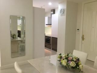 Q Langsuan 2 bedroom condo for rent