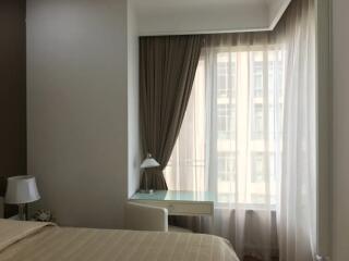 Q Langsuan 2 bedroom condo for rent