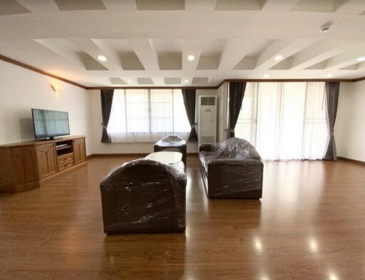 3 Bedroom For Rent in Acadamia Grand Tower