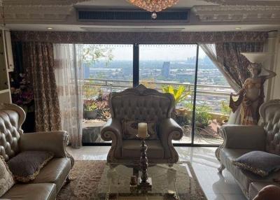 President Park  4 Bedroom Condo For Sale in Phrom Phong