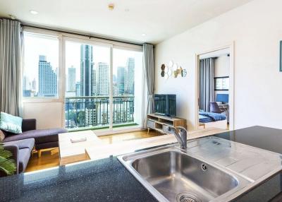 Wind Sukhumvit 23  1 Bedroom Corner Aspect Condo in Asoke