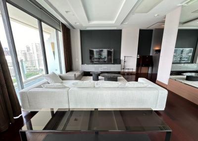 Le Raffine 39  Luxurious 3 Bedroom Duplex Condo With Private Pool