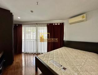 Baan Suanpetch  Good Size 2 Bedroom Property in Phrom Phong