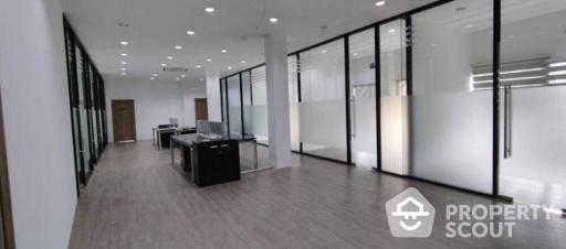 Commercial for Rent in Bang Chak