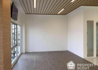 Commercial for Rent in Bang Chak