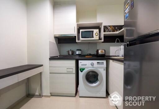 2-BR Condo at Life Ratchadapisek near MRT Huai Khwang