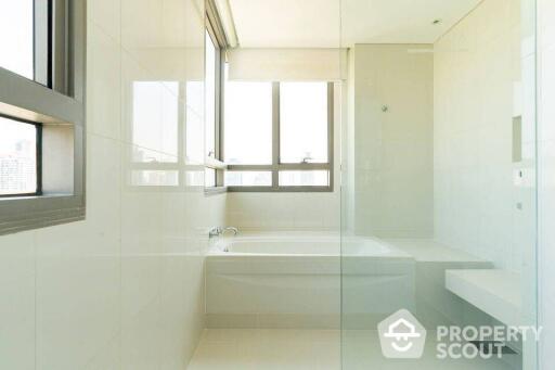 2-BR Condo at Aequa Sukhumvit 49 near BTS Thong Lor