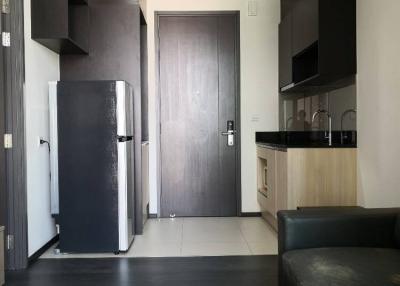 1-BR Condo at The Edge Sukhumvit 23 near MRT Sukhumvit