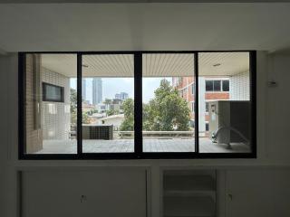 🔥Exclusive🔥  🏡 3 Bedroom 3-Storey Office @ K.S. Building 🔑 | Rent ฿150,000/mo