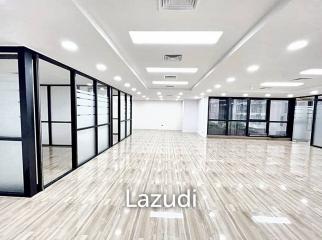 Luxurious Office Space in Phayathai Plaza, Bangkok