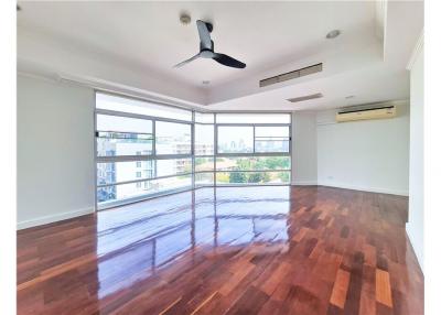 For Rent Stunning 4 Bedrooms with Big-Balcny on high floor at  La Cascade Ekkamai Soi 10 - 920071001-12649