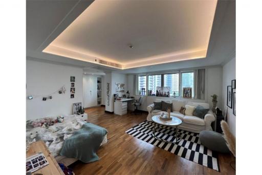 Pet firendly Big balcony 4 bedrooms nice decoreted Asoke