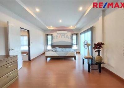 220 Sqm., 4 Beds House listed for ฿ 5,790,000.