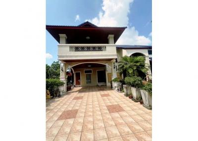 Luxurious Single House beautiful & shady Garden In the middle of Nakhon Si Thammarat - 920121030-194