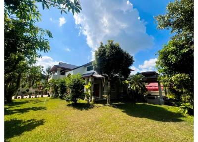 Luxurious Single House beautiful & shady Garden In the middle of Nakhon Si Thammarat