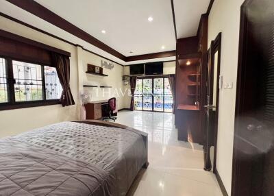 บ้าน ขาย 3 ห้องนอน 516 ตร.ม. ที่ดิน 129 wa² ใน  PMC Home Village 2, Pattaya