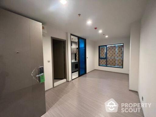 1-BR Condo at Life Asoke Hype near MRT Phetchaburi