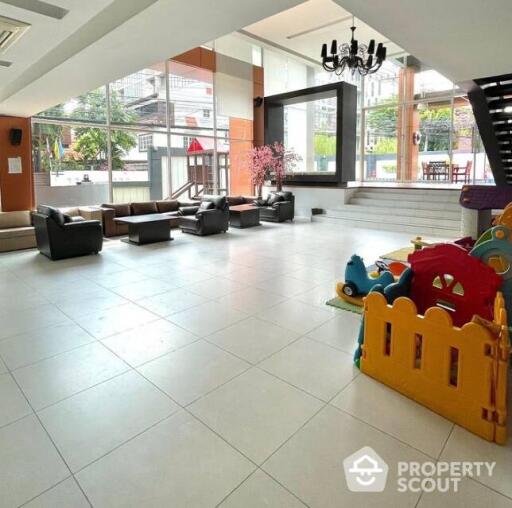 2-BR Condo at Villa Sikkra Condominium close to Phrom Phong