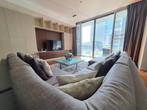 Bangkok Condo Domus Sukhumvit 18 BTS Asok MRT Sukhumvit