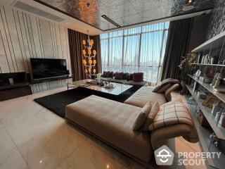 3-BR Condo at Hyde Sukhumvit 13 Condominium near BTS Nana