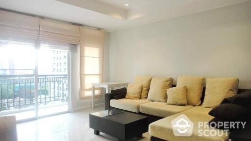 2-BR Condo at The Oleander near BTS Nana