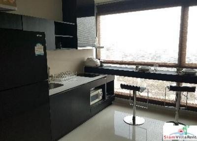 Rhythm 44/1  Fantastic City Views from this One Bedroom for Rent in Phra Khanong