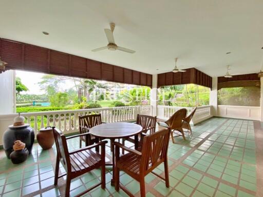 Baan Somprasong – 2 Bed 2 Bath in Na-Jomtien PC6737