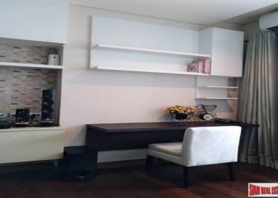 Ivy Thonglor  Convenient One Bedroom Condo for Rent with Nice City Views