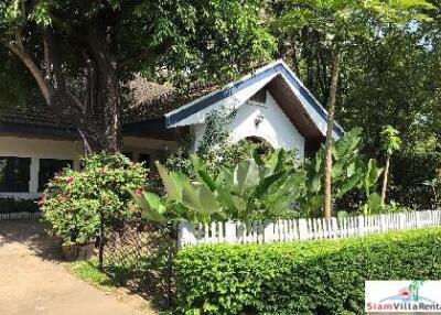 Single Family House with Private Pool in the Heart of the City, Phormphong BTS, Bangkok