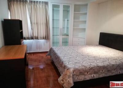 Las Colinas Condo - Two Bedroom Condo for Rent Conveniently Located Near BTS Asoke