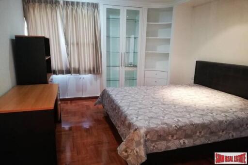 Las Colinas Condo - Two Bedroom Condo for Rent Conveniently Located Near BTS Asoke