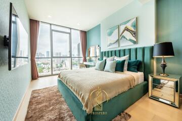 Modern bedroom interior with panoramic city view