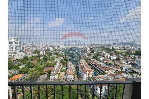 4Beds Spacious Condo High Floor Big Balcony