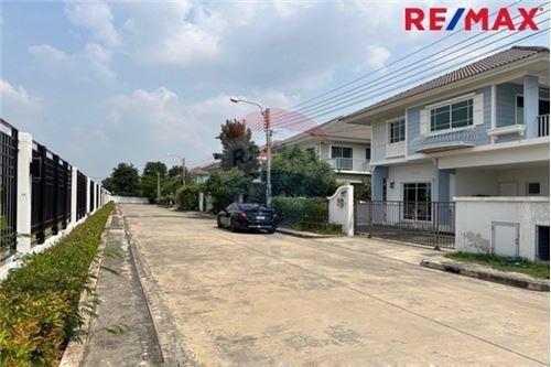 130 Sqm., 3 Beds House listed for ฿ 4,800,000.