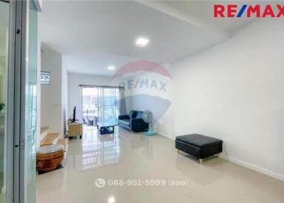 98 Sqm., 4 Beds Townhouse listed for ฿ 2,990,000.