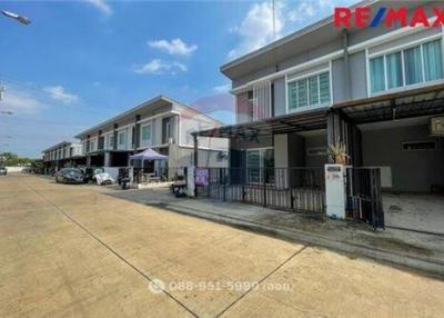 98 Sqm., 4 Beds Townhouse listed for ฿ 2,990,000.